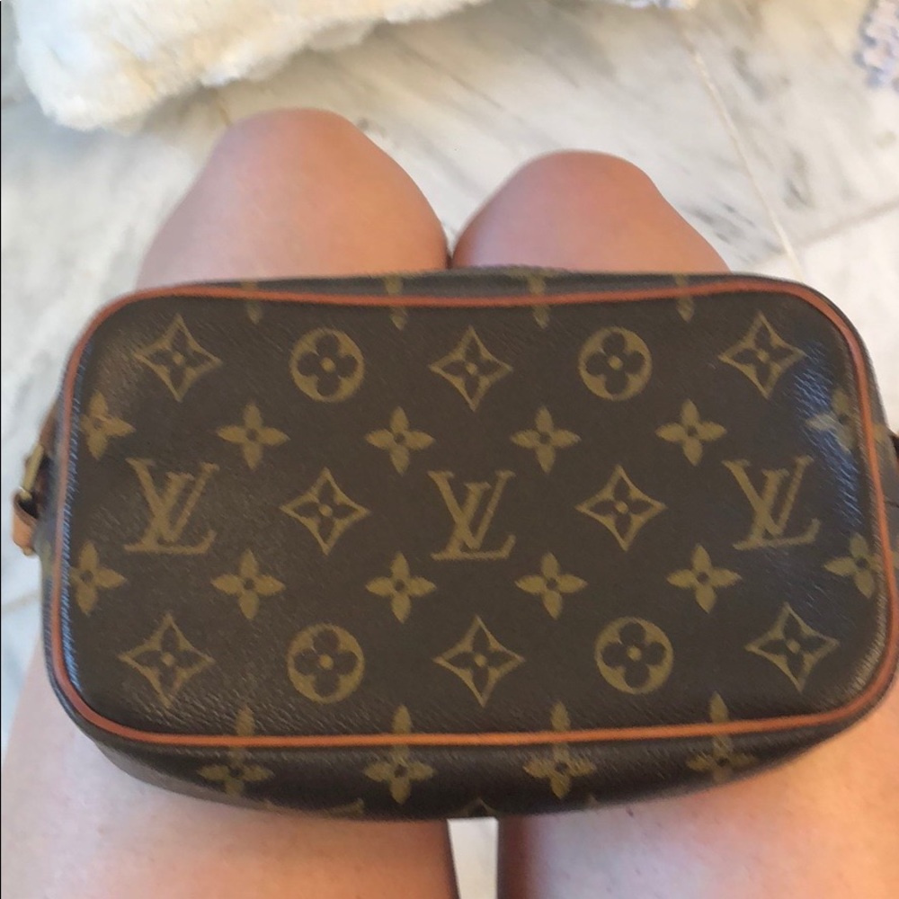 Louis Vuitton pochette cite bag